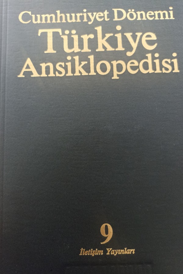 Cumhuriyet dönemi Türkiye ansiklopedisi 9