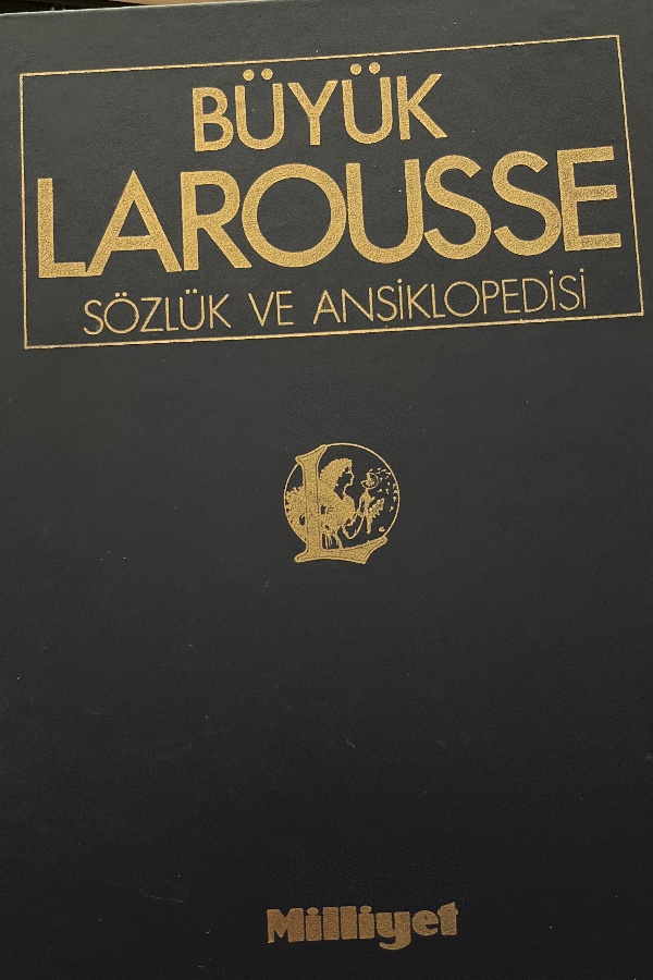 Büyük Loroysse Sözlük ve Ansiklopedisi 17