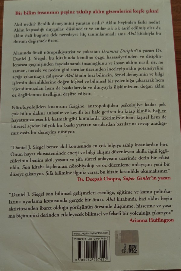 Akıl İnsan Olmanın Özüne Yolculuk