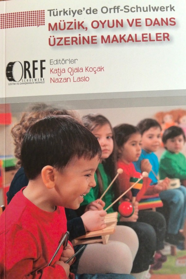 Müzik, oyun ve dans üzerine makaleler