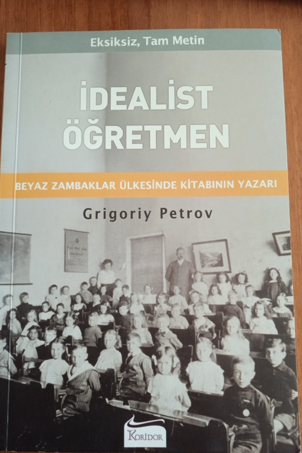 İdealist öğretmen