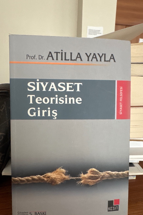 SİYASET TEORİSİNE GİRŞ
