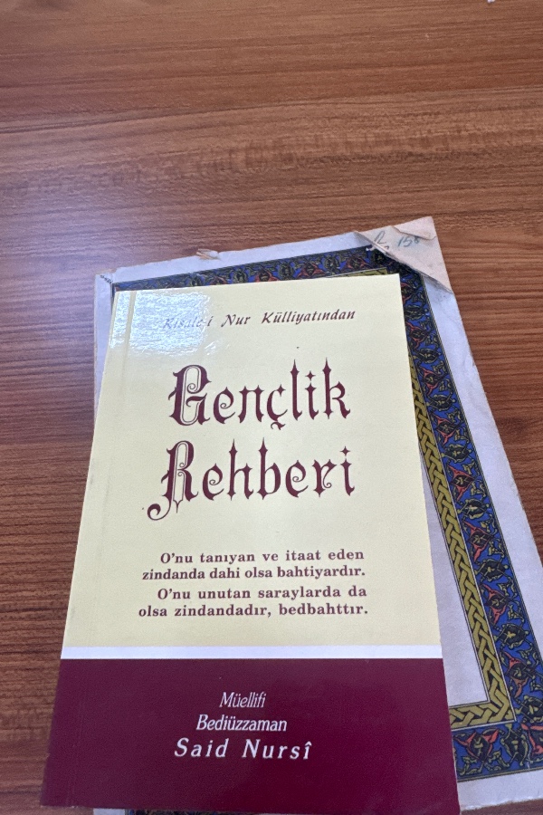 GENÇLİK REHBERİ