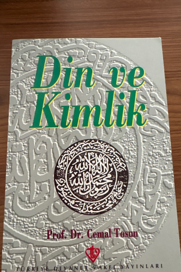 Din ve Kimlik