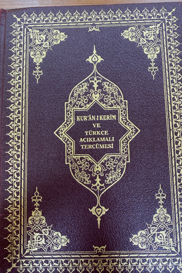 Kuranı Kerim ve açıklama mealı