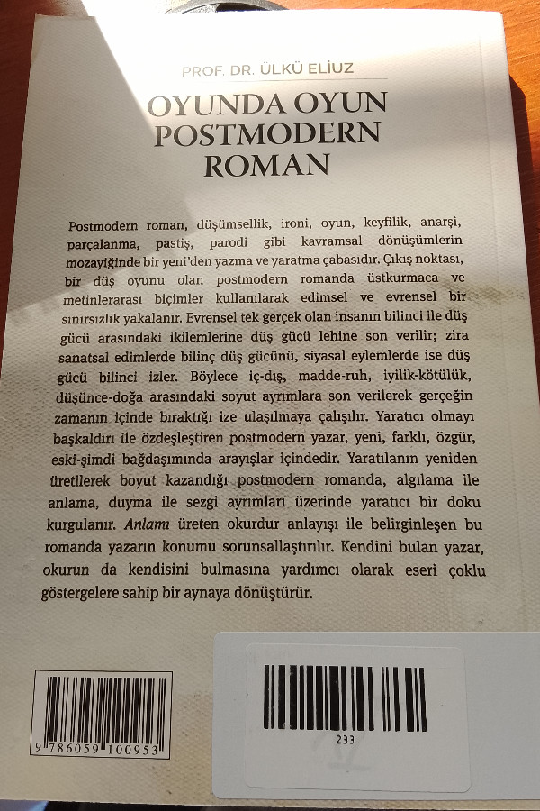 oyunda oyun portmodern roman