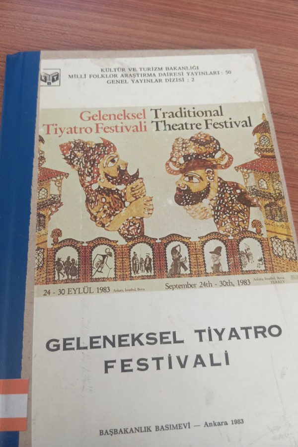 Geleneksel tiyatro festivali