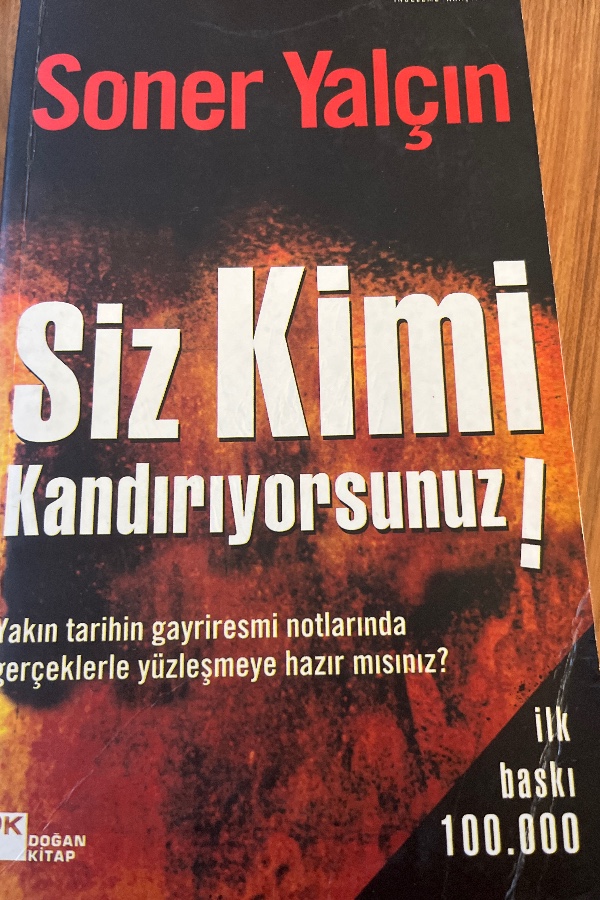 Siz Kimi Kandırıyorsunuz !