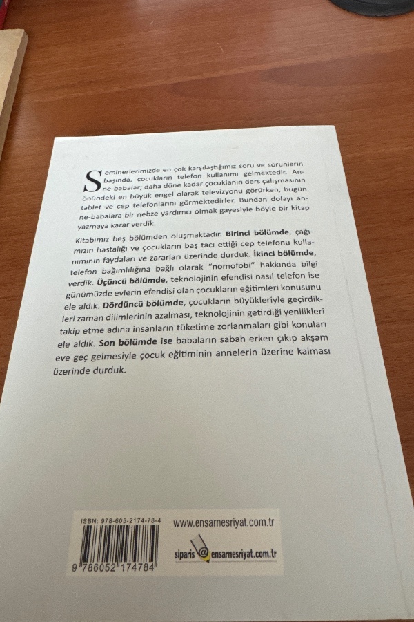 ANNE BABALARIN AKILLI TELEFONLA İMTİHANI