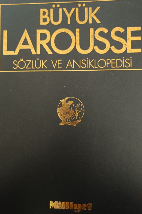 5 Büyük Larousse Sözlük ve ansiklopedisi