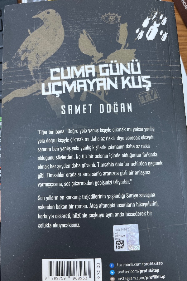 Cuma Günü Uçmayan Kuş