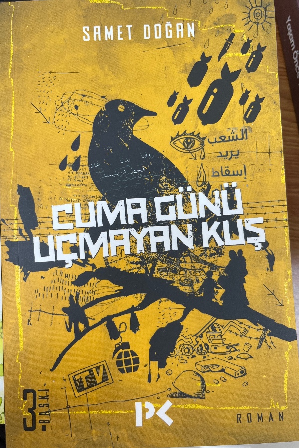 Cuma Günü Uçmayan Kuş