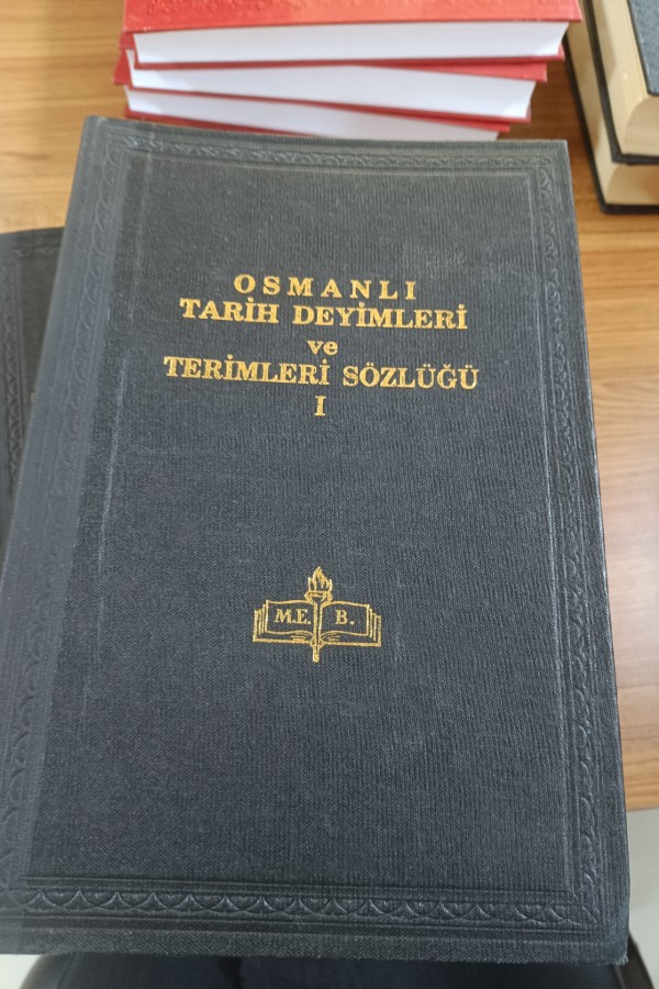 1 Osmanlı tarih deyimleri ve terimleri sözlüğü