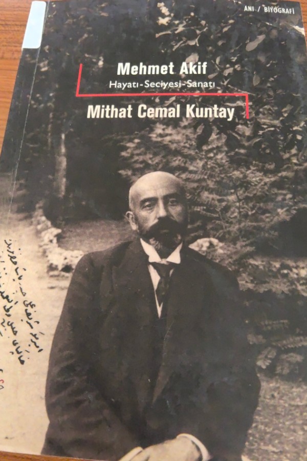 Mehmet Akif Hayatı-Seviyesi-Sanatı