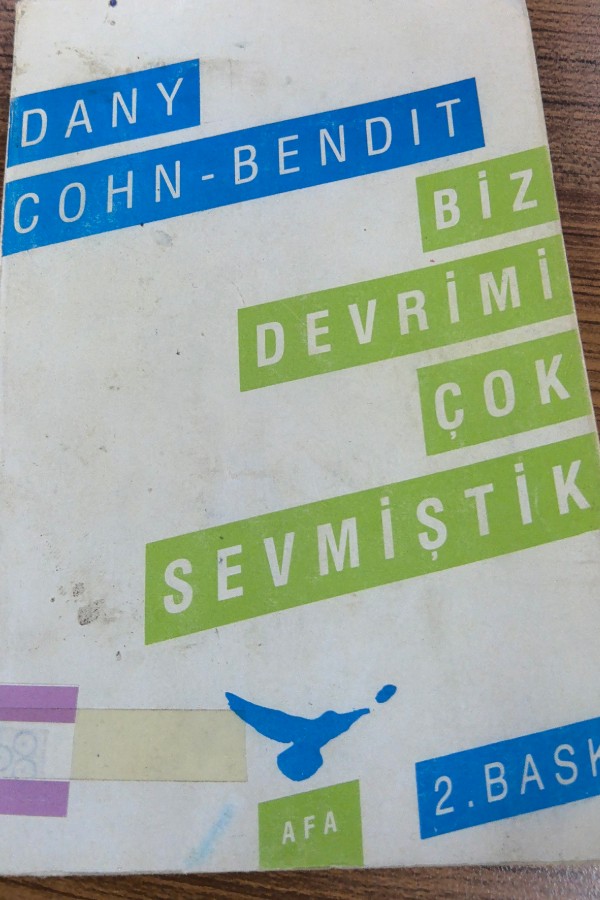 Biz Devrimi Çok Sevmiştik