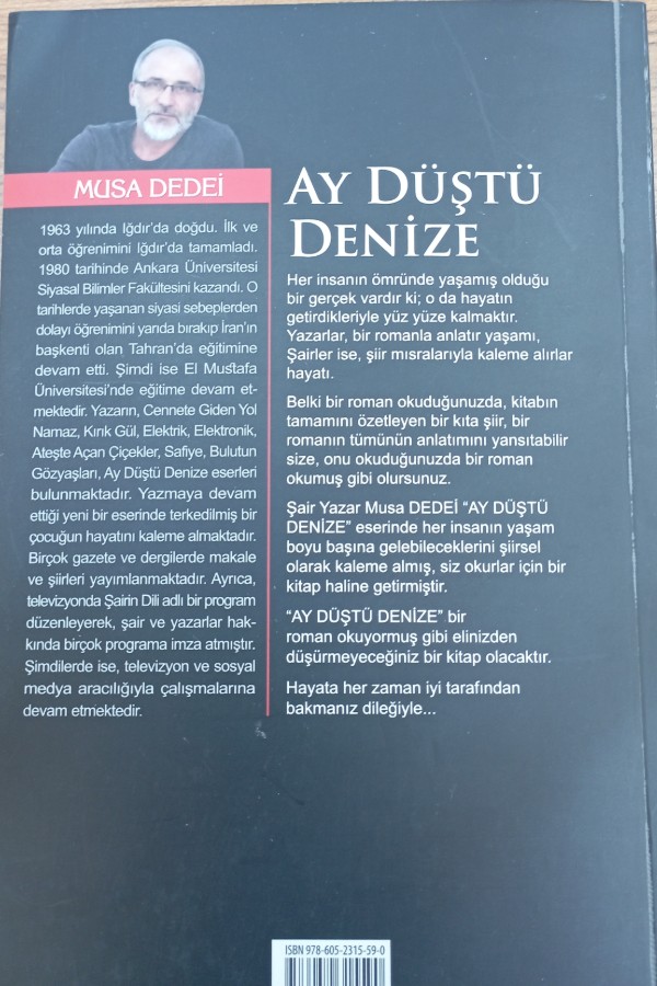 Ay Düştü Denize