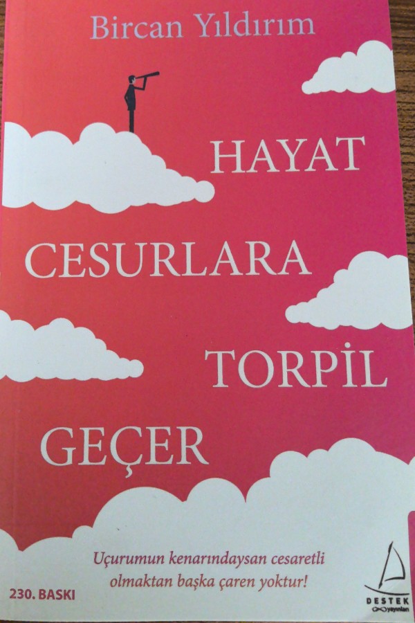 Hayat Cesurlara Torpil Geçer