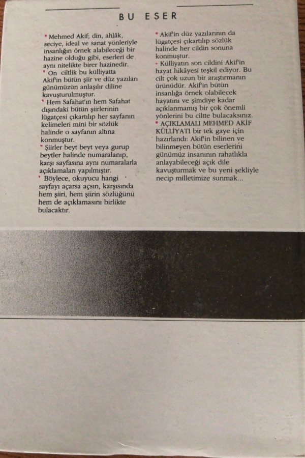 Mehmet Akif Külliyatı 8